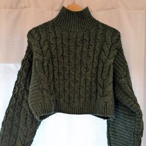 TopShop Women’s Cropped Sweater